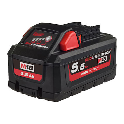 Svart och rött litiumjonbatteri med texten "M18" och "5.5 Ah High Output" i vitt.