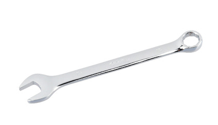 En kombinationsnyckel med öppen käft i ena änden och ringslut i den andra på vit bakgrund.