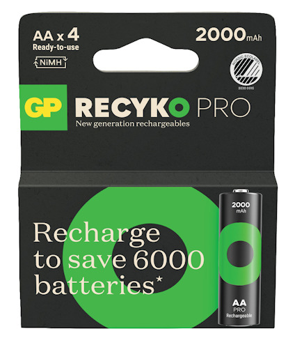 Förpackning av GP Recyko Pro AA-batterier, 2000 mAh, med text och symboler på framsidan.
