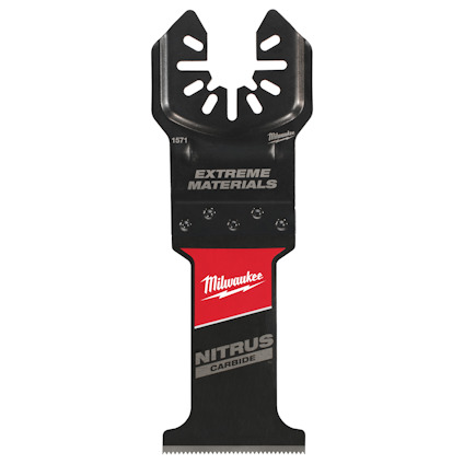 Sågblad med texten "Extreme Materials" och "Nitrus Carbide" samt en logotyp i rött med ordet "Milwaukee".