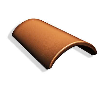 En tegelfärgad, halv-cylindrisk betongnockpanna med slät yta på vit bakgrund.