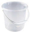 Transparent plastbehållare med bärhandtag.